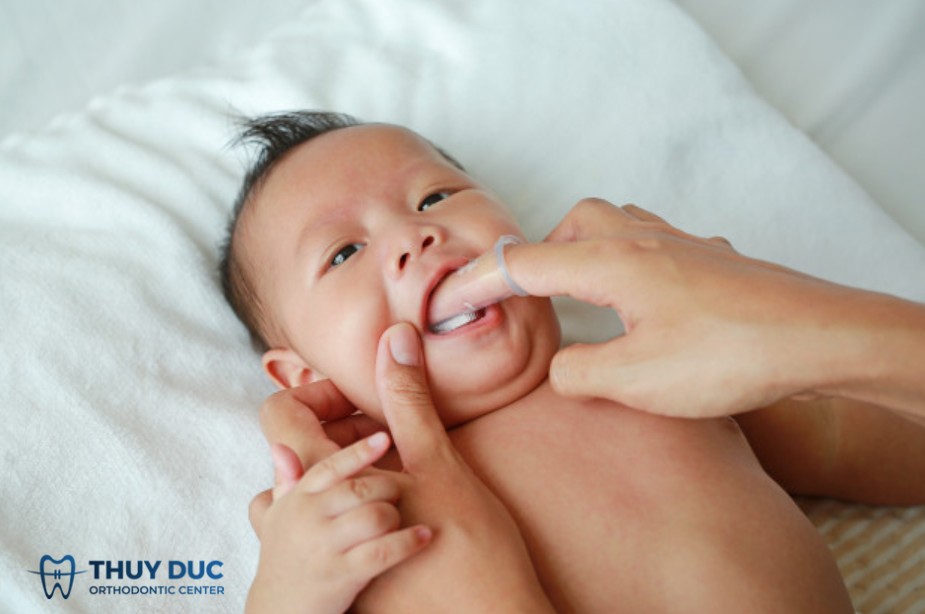 Xoa dịu nướu một cách nhẹ nhàng và an toàn 1 Xoa dịu nướu một cách nhẹ nhàng và an toàn 1